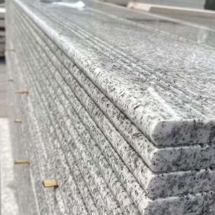 江苏芝麻白楼梯踏步 花岗岩楼梯板材