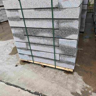 江苏芙蓉白路牙石，马路牙子