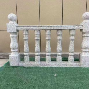 江苏芝麻白阳台栏杆 花岗岩栏杆