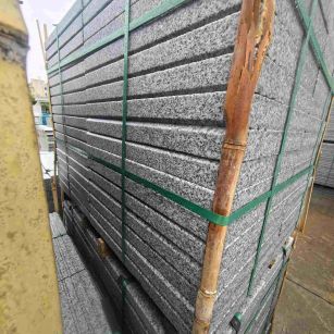 江苏芝麻白楼梯踏步室外