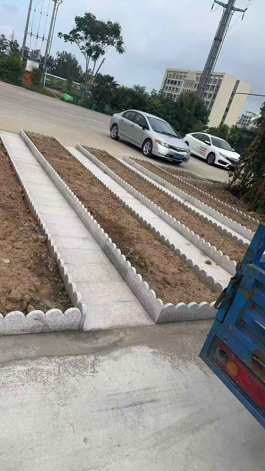 江苏芝麻白花边石