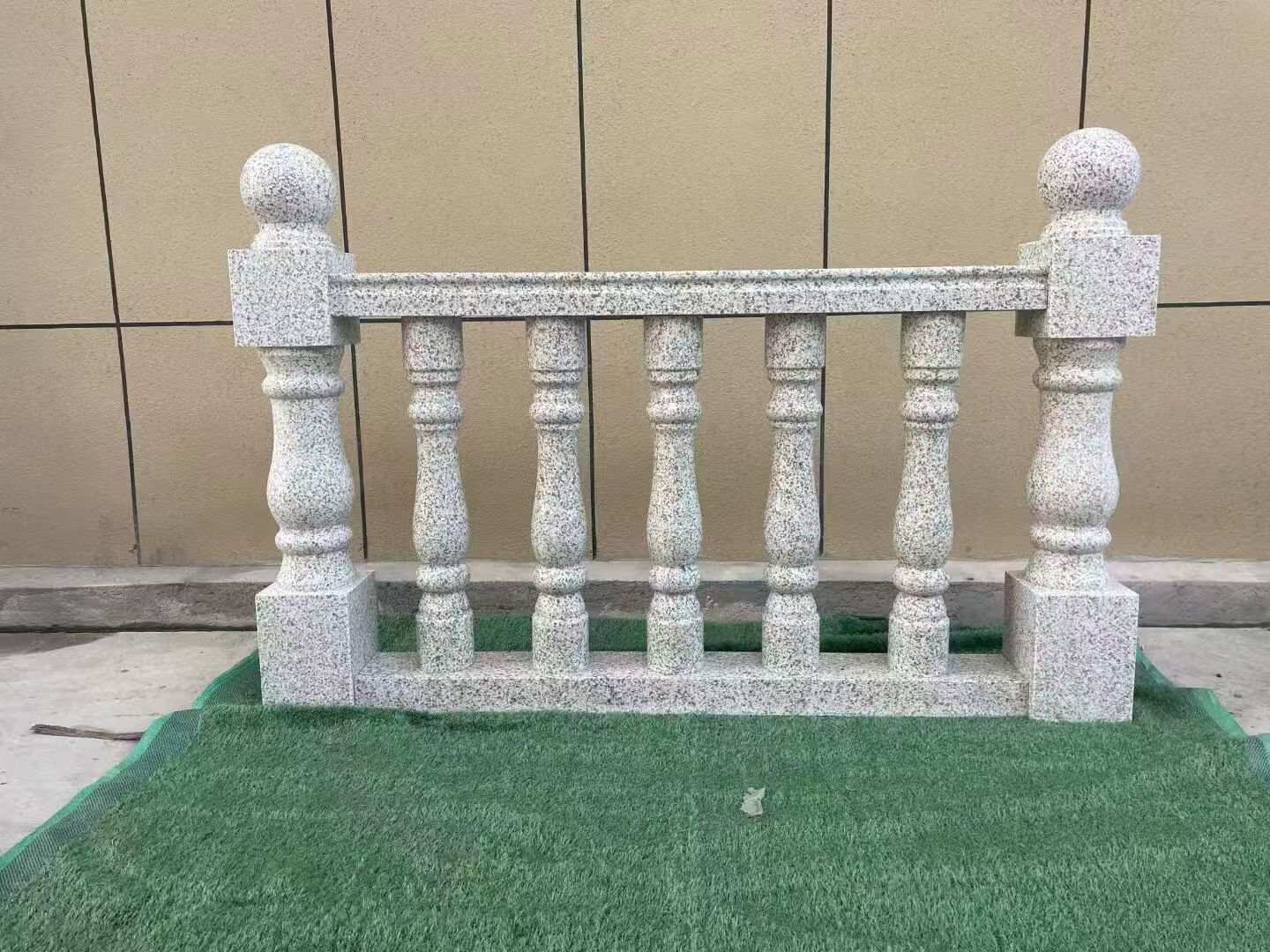 江苏芝麻白阳台栏杆 花岗岩栏杆