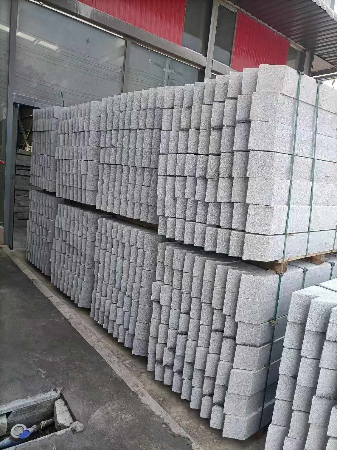 江苏芝麻白树围石 树池