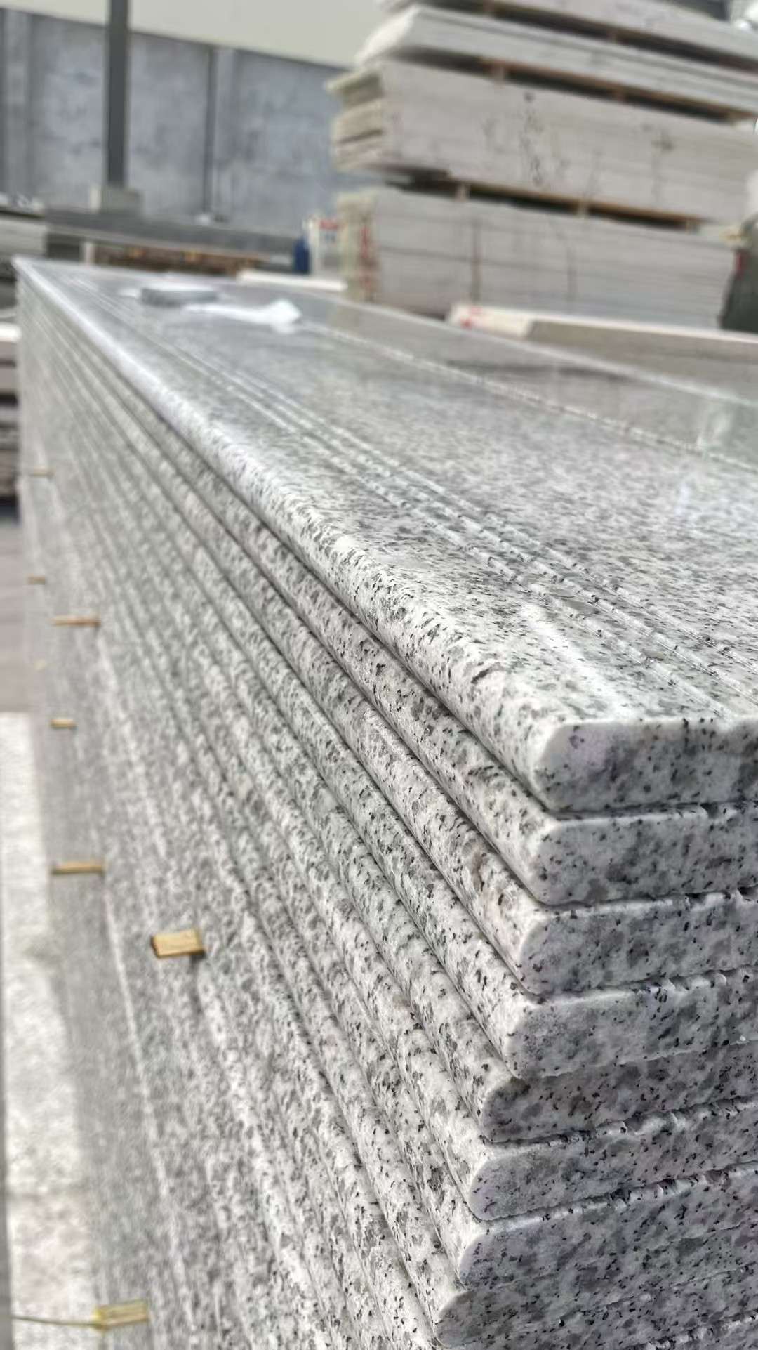 江苏芝麻白楼梯踏步 花岗岩楼梯板材