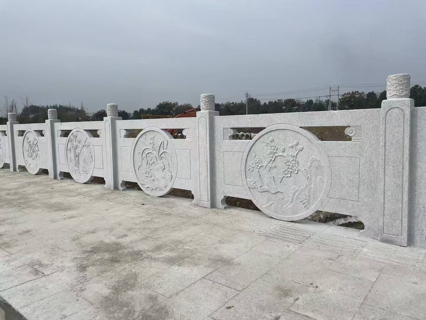 江苏芝麻白河道栏杆 石材栏杆