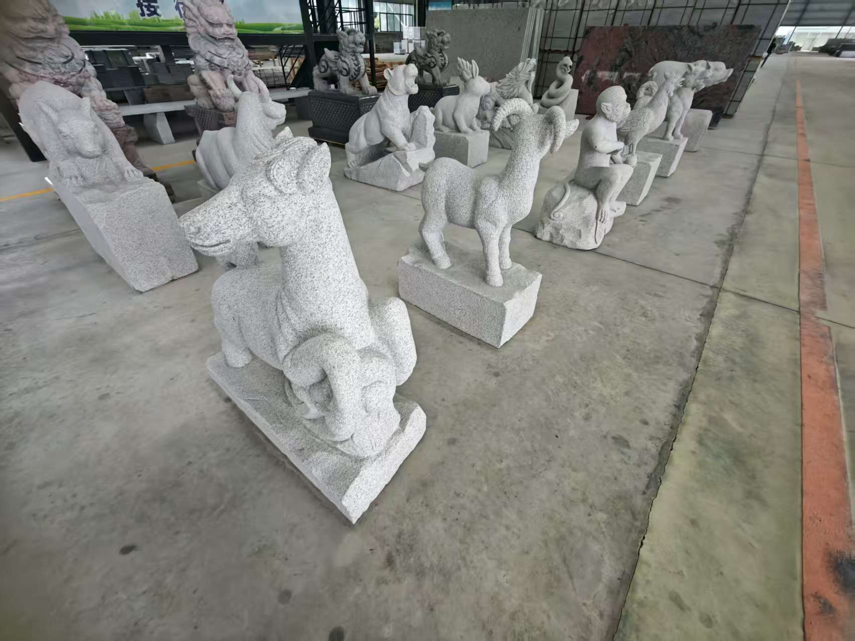 江苏芝麻白雕刻 十二生肖 异形雕刻