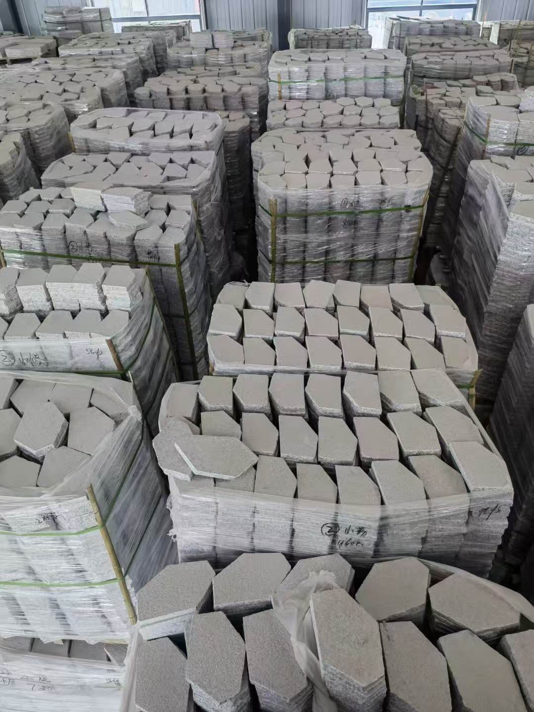 江苏芝麻白石材冰裂纹，碎拼。