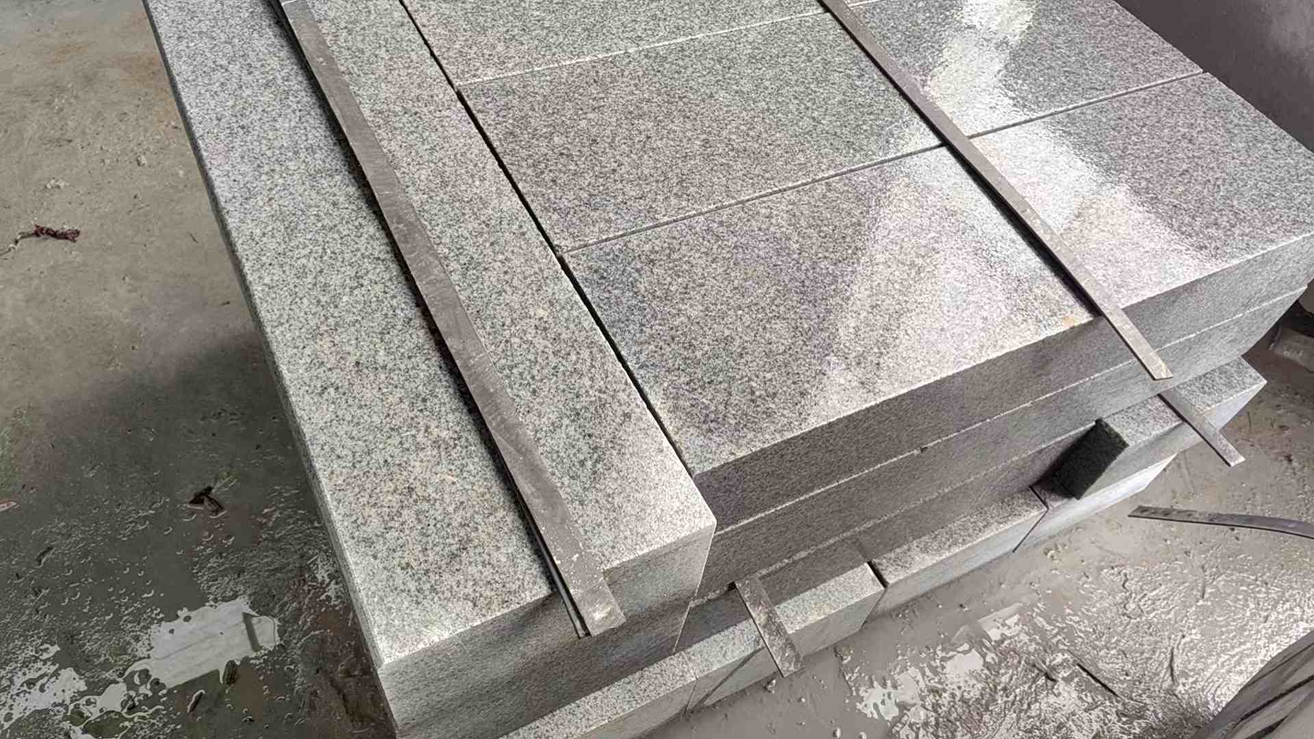 江苏芝麻灰 芝麻白 路牙石 路侧石 马路牙子